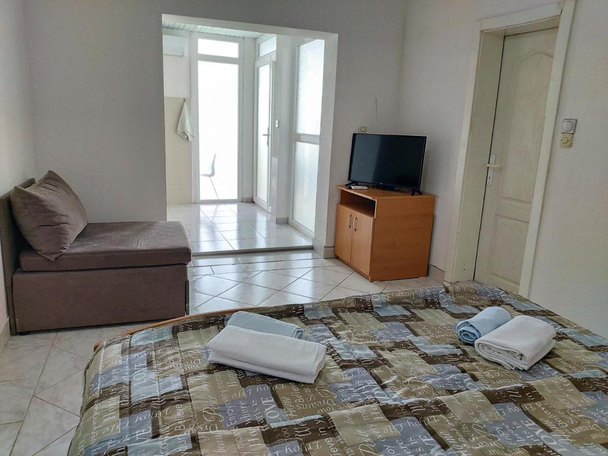 Villa Bube Trpeytsa Extérieur photo